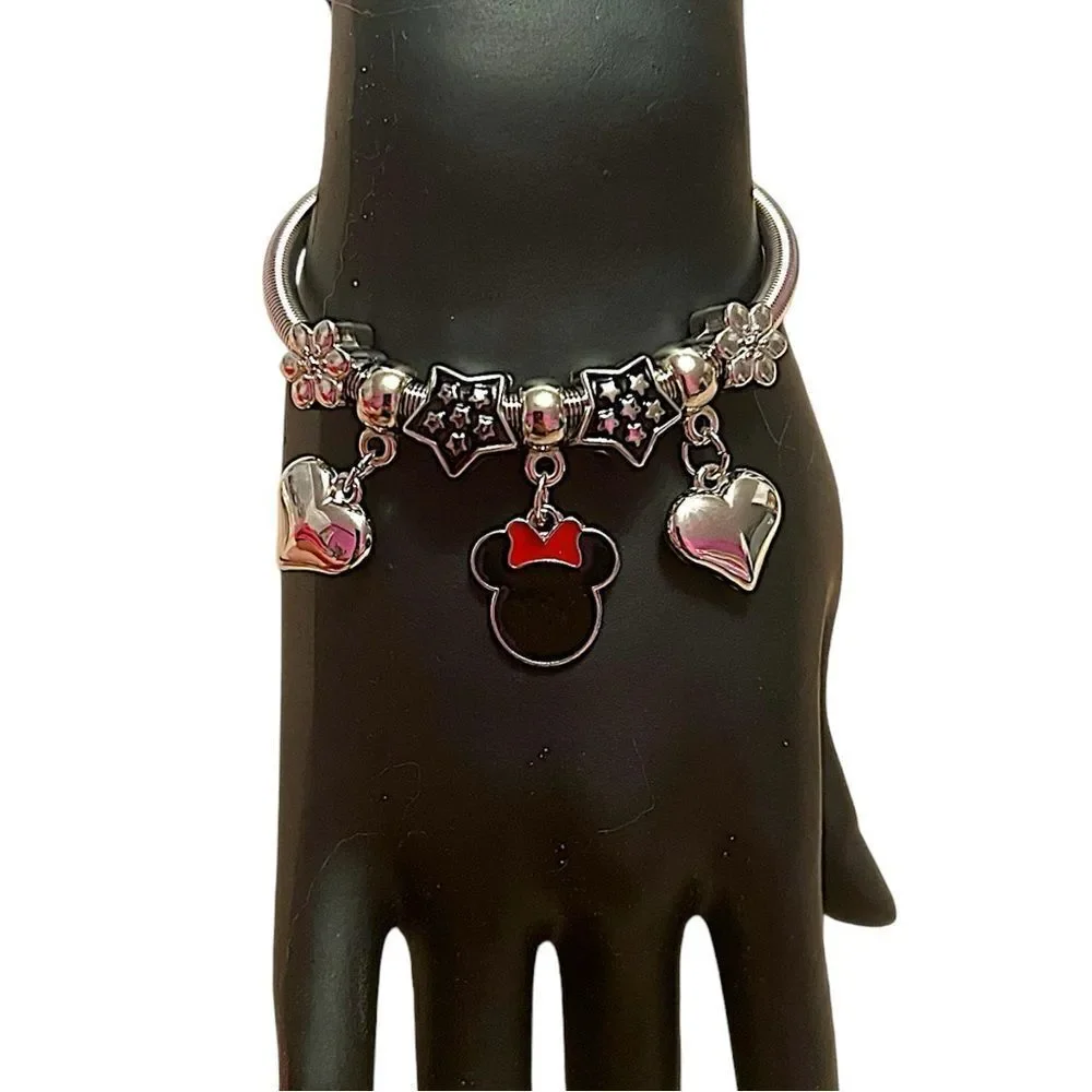 Black Minnie Mouse Heart Stretchy Silver Tone Charm Bracelet NWT